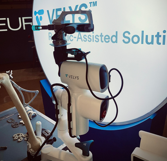 Robot chirurgical Velys de prothèse du genou